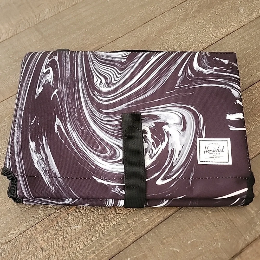 New! Herschel Stand Sprout Baby Diaper Bag Collection